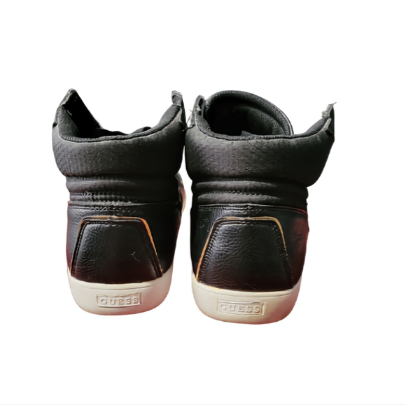 Guess Shoes - Picture 3 of 3